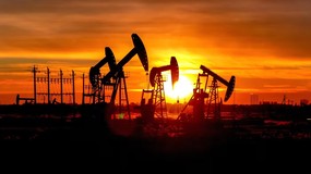 Big Oil faces up to its sunset era image